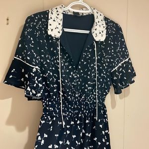 Stunning size 6 collared dress! Only worn once!